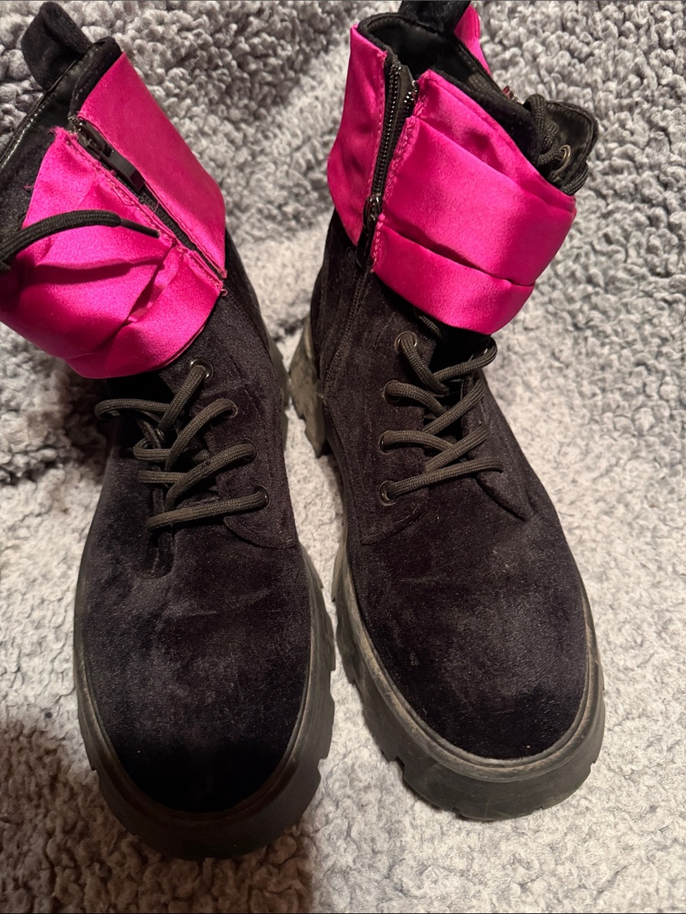 torrid Black Suede Combat Boots with Hot Pink Satin Cuff 10 Womens with zip